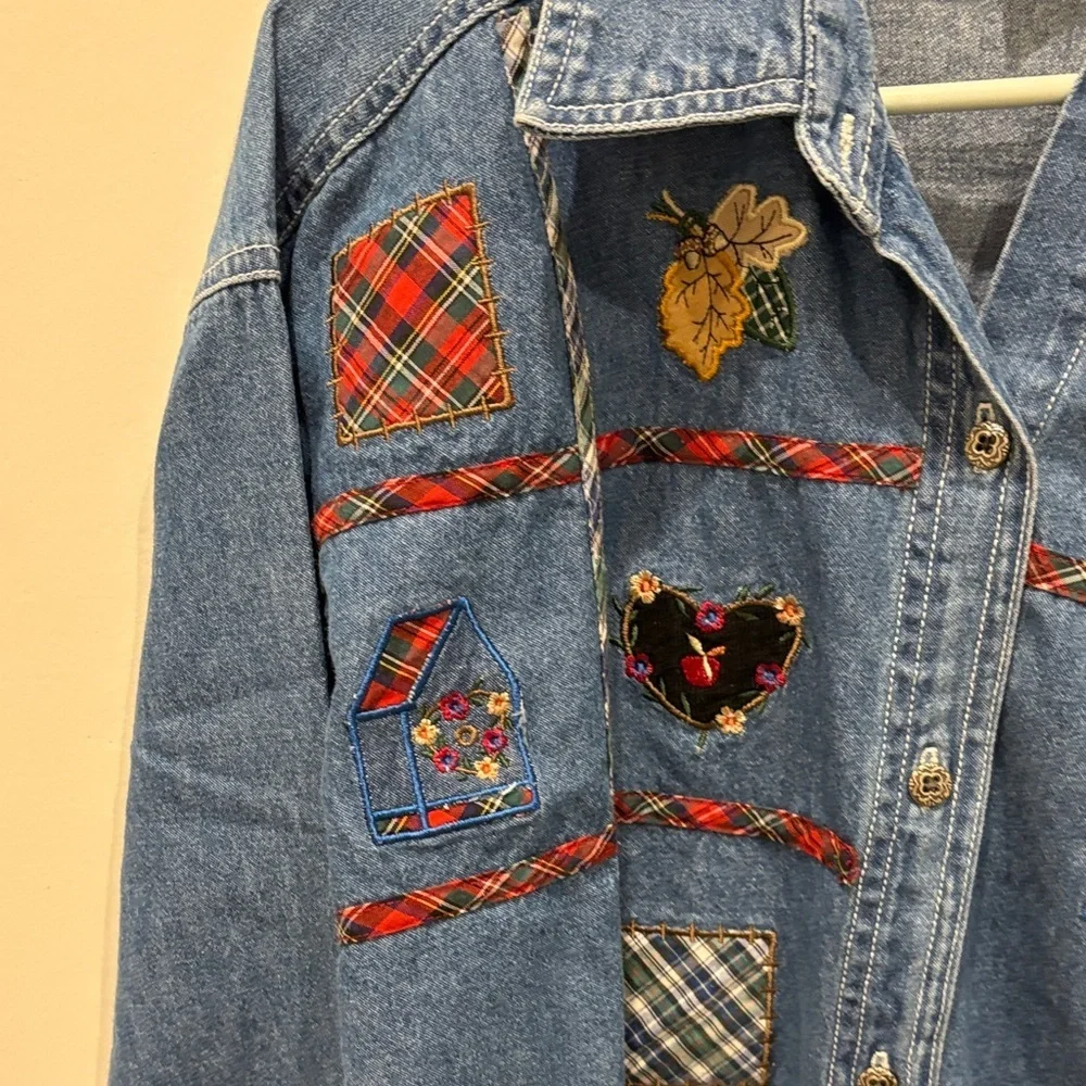 Embroidered Denim Shirt with Patchwork - Picture 3 of 5